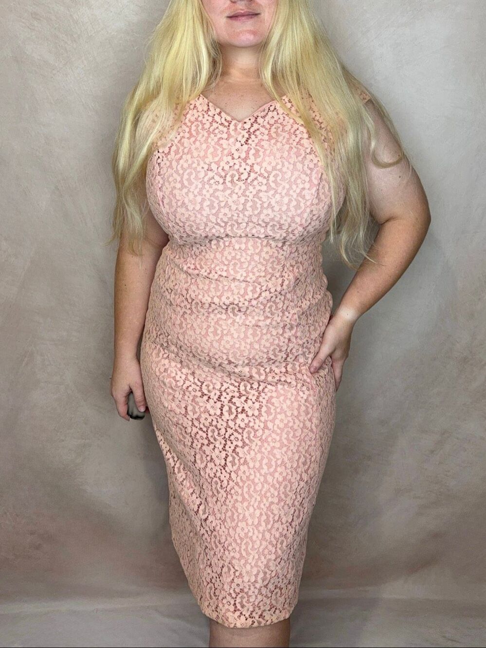 Vintage 1950s Pink Lace Wiggle Dress Size Large V Neck Romantic Mod MCM READ
